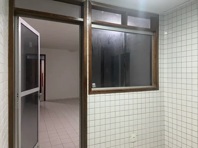 VAGA DE QUARTO PARA MULHERES