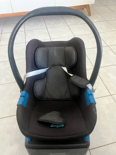 Bebê conforto Burogotto + base + 3 capas