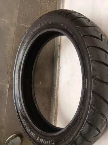 Pneu moto