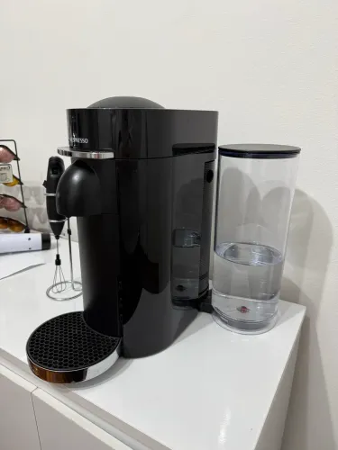 Cafeteira Nespresso VertuoPlus Deluxe