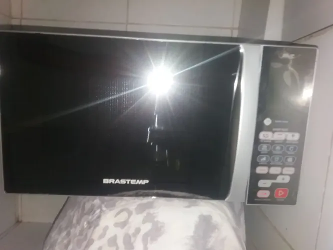 microondas da brastemp."ESPELHADO,GRILL E INOX.em muito bom estado