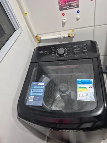 Maquina de lavar 14,5kg, electrolux ,seminova ,funcionando perfeitamente .Valor:1500,00