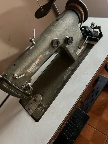 Máquina de costura industrial de costura reta
