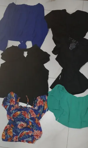 Lote de roupas algumas infantil e sapatos