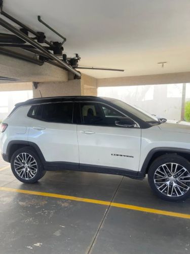 Imagem de Jeep Compass Limited T270 1.3 TB 4X2 Flex AUT 2022