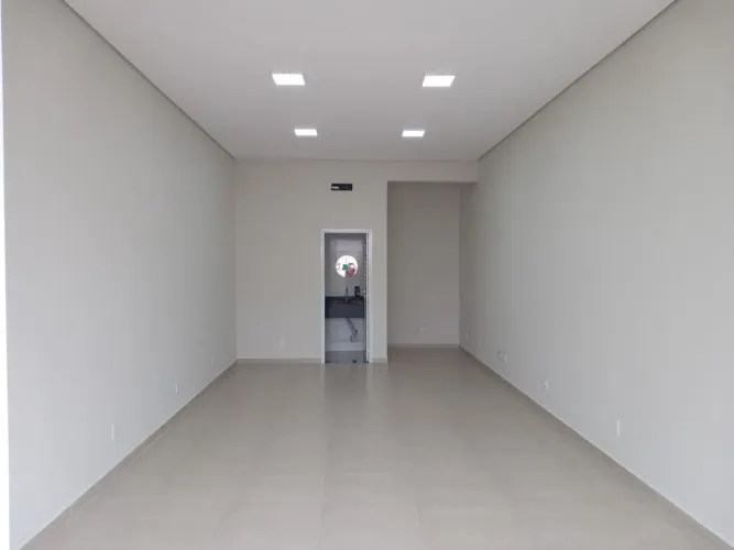 Loja para alugar por R$ 2.550/mês - Centro - Holambra/SP