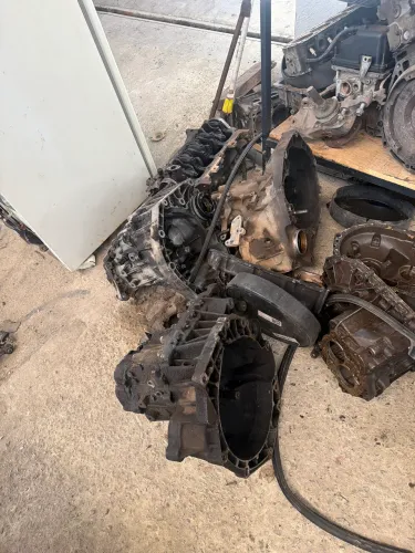 Caixa de marcha sucata 