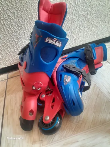 PATINS ULTIMATE SPIDER-MAN REGULAVEL 33 34 35 36