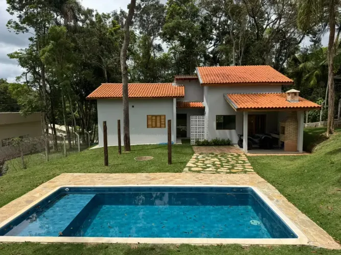 GRANDE OPORTUNIDADE | Chácara Nova à Venda com Piscina e Espaço Gourmet | Ibiúna/SP
