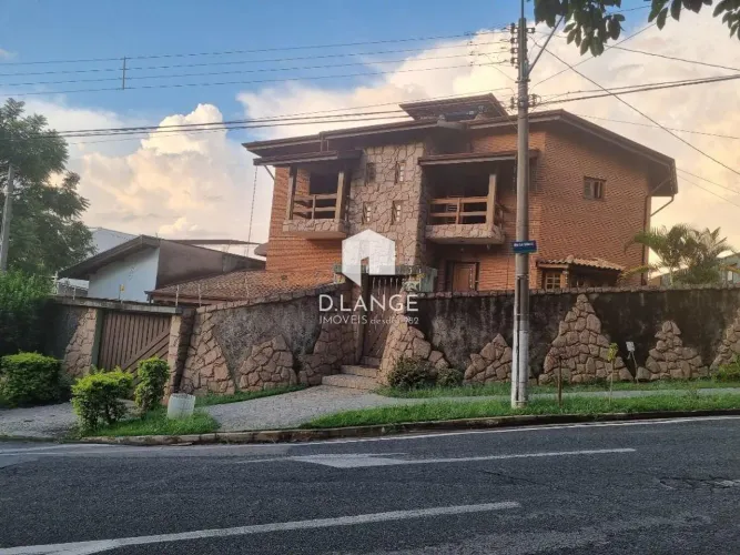 Casa à venda no bairro Jardim das Oliveiras em Campinas