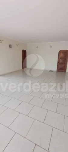 Casa isolada com 3 dormitórios e suíte em Itapira-SP
