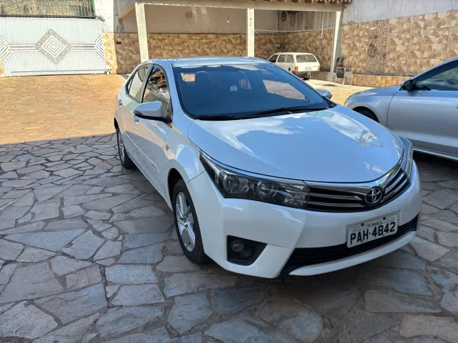 Toyota Corolla GLI 1.8 Flex 16V Aut. 2016