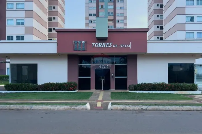 Apartamento mobiliado e reformado no Residencial Torres de Itália