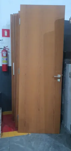 Portas de madeira