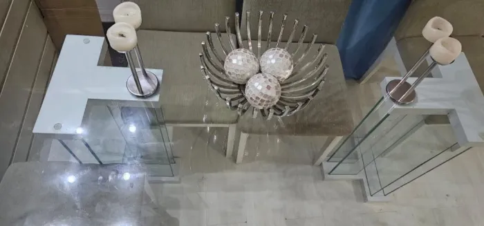 Sala de jantar com cadeiras (vendo separado também)