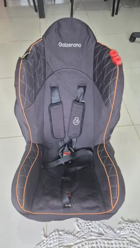 Cadeirinha infantil carro