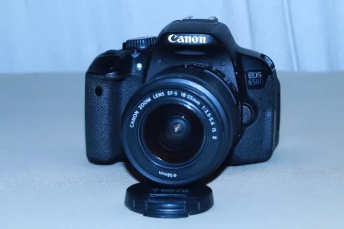 Canon 650D + Lente 18-55 + 2 Baterias + Carregador + Bolsa