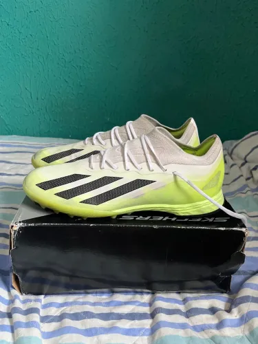 Chuteira Adias Crazyfast.1 TF 40