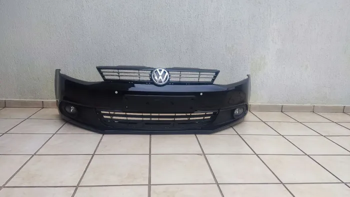 Para-choque Jetta 2012 a 2014 em perfeito estado. 