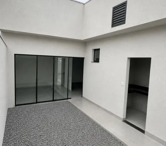 Casa à venda no bairro Cidade Jardim em Uberlândia