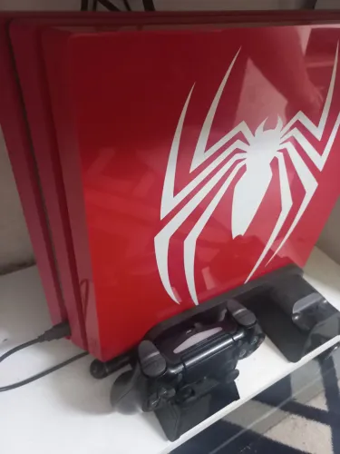 Playstation 4 Pro, Base cooeler, e 1 Controle.