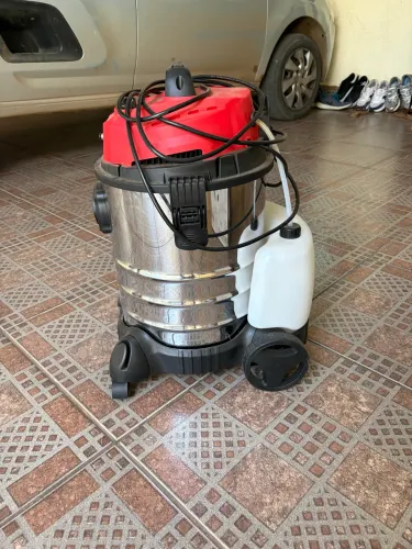 Máquina de lavar sofá a seco
