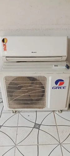 Vende-se ar condicionado.