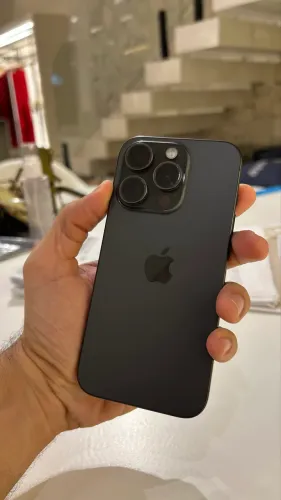 iPhone 15 Pro 256gb 87% bateria