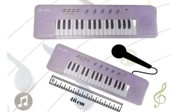 Tecladinho musical com 32 teclas + microfone, novo!