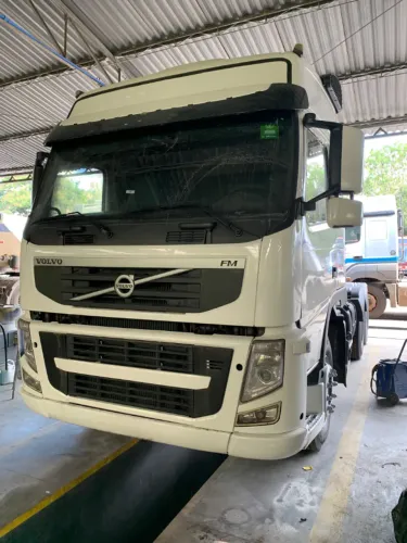 VOLVO FM 370 6X2 2011/11