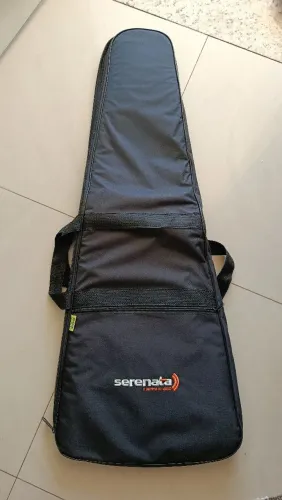 Capa acolchoada para guitarra