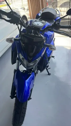 Moto semi nova pouca rodada 
