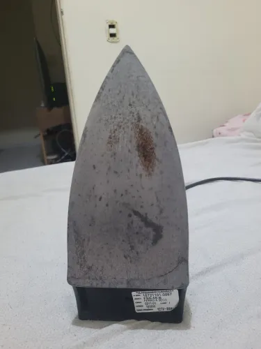 Ferro de Passar Roupa 