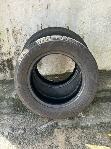 Par de Pneus Goodyear Assurance 175/65 R14