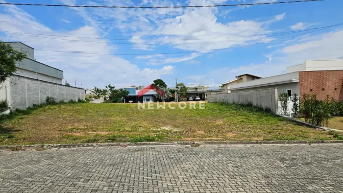 Lote em condomínio em Rua dos Tucanos - Condomínio Residencial Ecopark Bourbon - Caçapava/