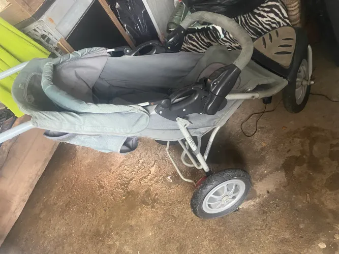 Vendo esse carrinho de bebê