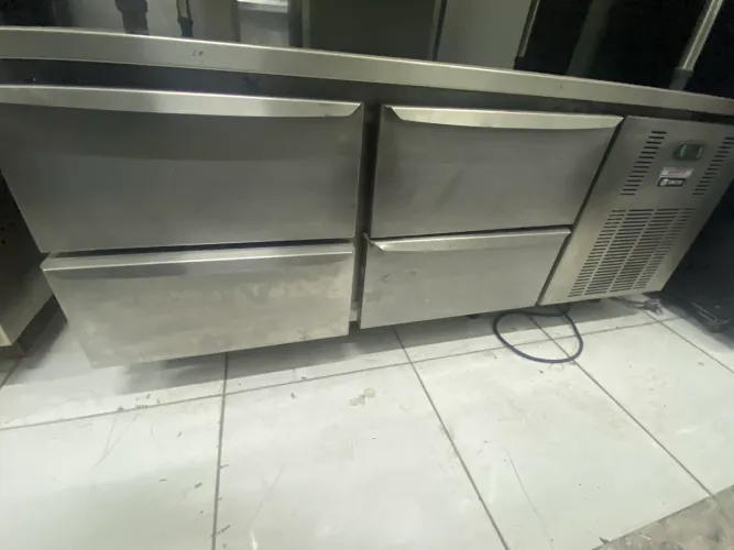 Balcão inox com gaveta