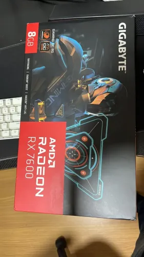 RX 7600 GIGABITE