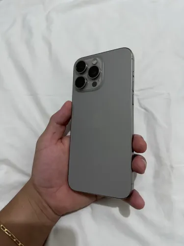 Vendo iPhone 15 pro max 256 gb