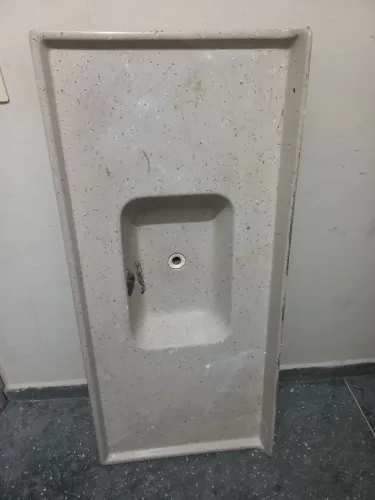 Vende-se Pia em bom estado 