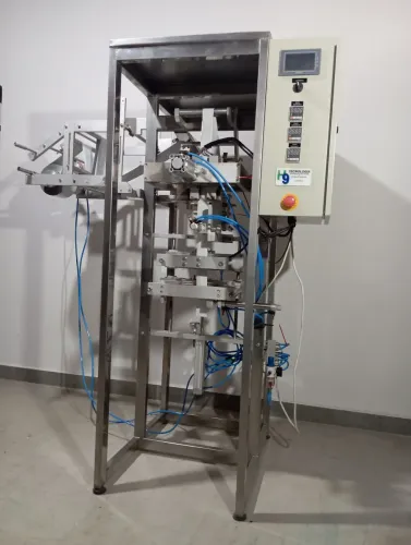Máquina seladora de sachês automática 