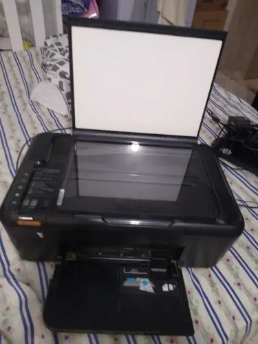 Impressora, copiadora e digitalizadora HP Deskjet F4580