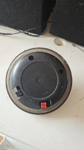 CORNETA JBL D305 