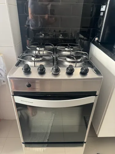 Fogão de Piso Brastemp Clean 4 Bocas Inox 110V - Usado