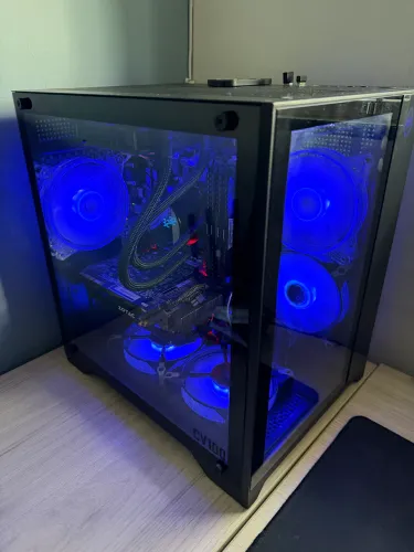 Pc Gamer - i7 7700 32GB RAM GTX 1070 8GB GDDR5