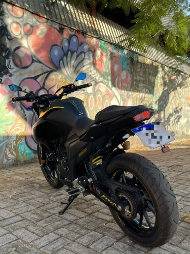 FZ25