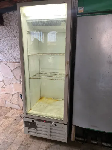 Freezer cervejeiro e expositor