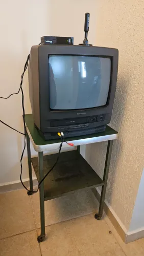VENDO TV PANASONIC VINTAGE - 14 POLEGADAS