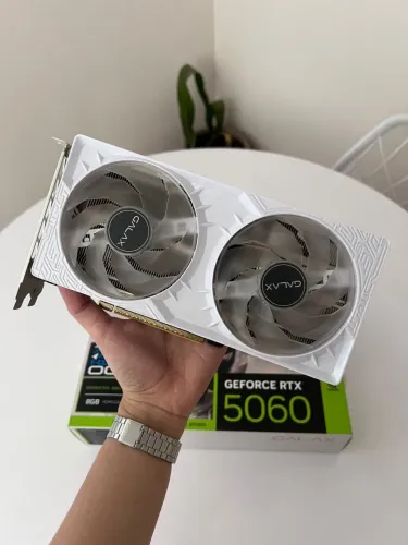 Rtx 5060 8gb Galax OC
