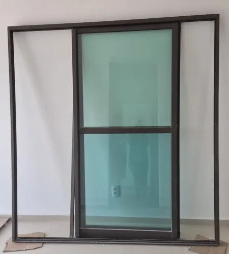 Vendo Porta de Vidro NOVA